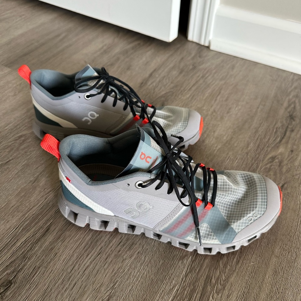 OnCloud X Shift Sneakers